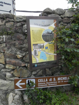 Cartello all’ingresso della Cella Grande verso Viverone (50299 bytes)